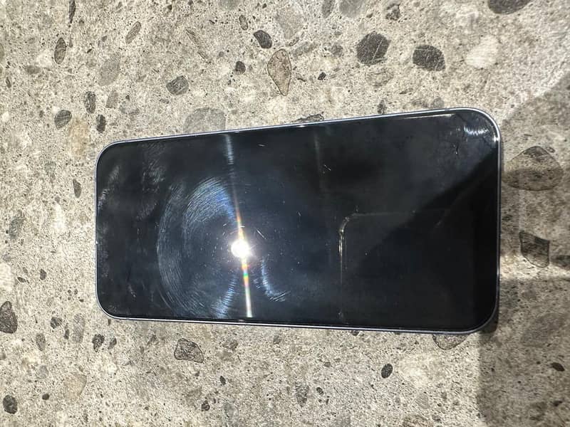 Apple iPhone 14 3