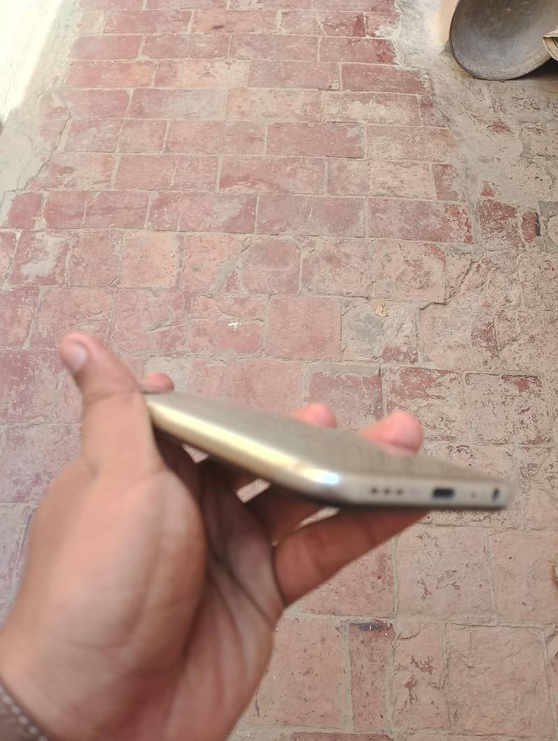 OPPO A16 1