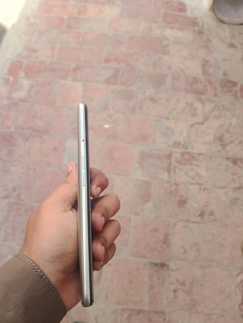 OPPO A16 4