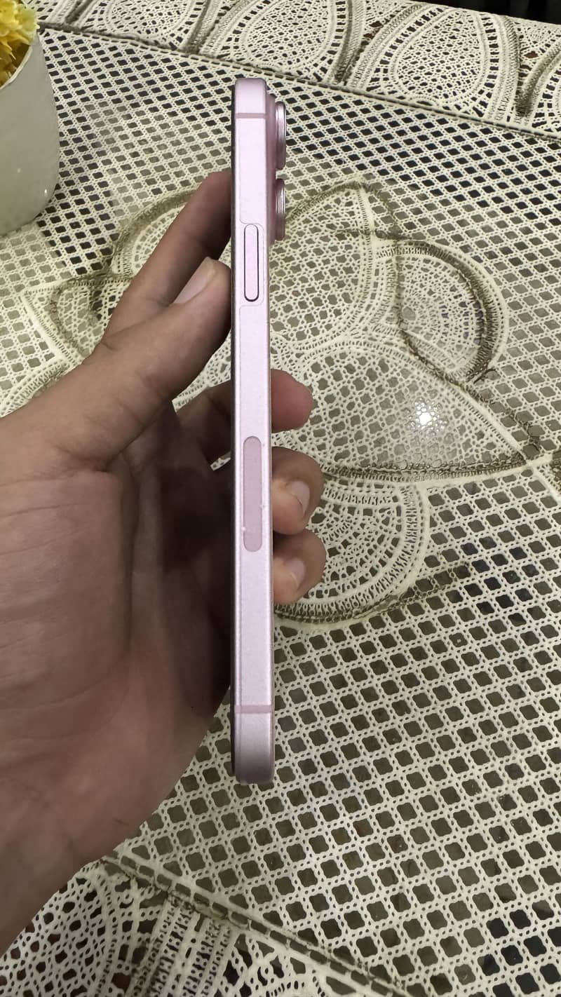 Apple iPhone 15 plus 1