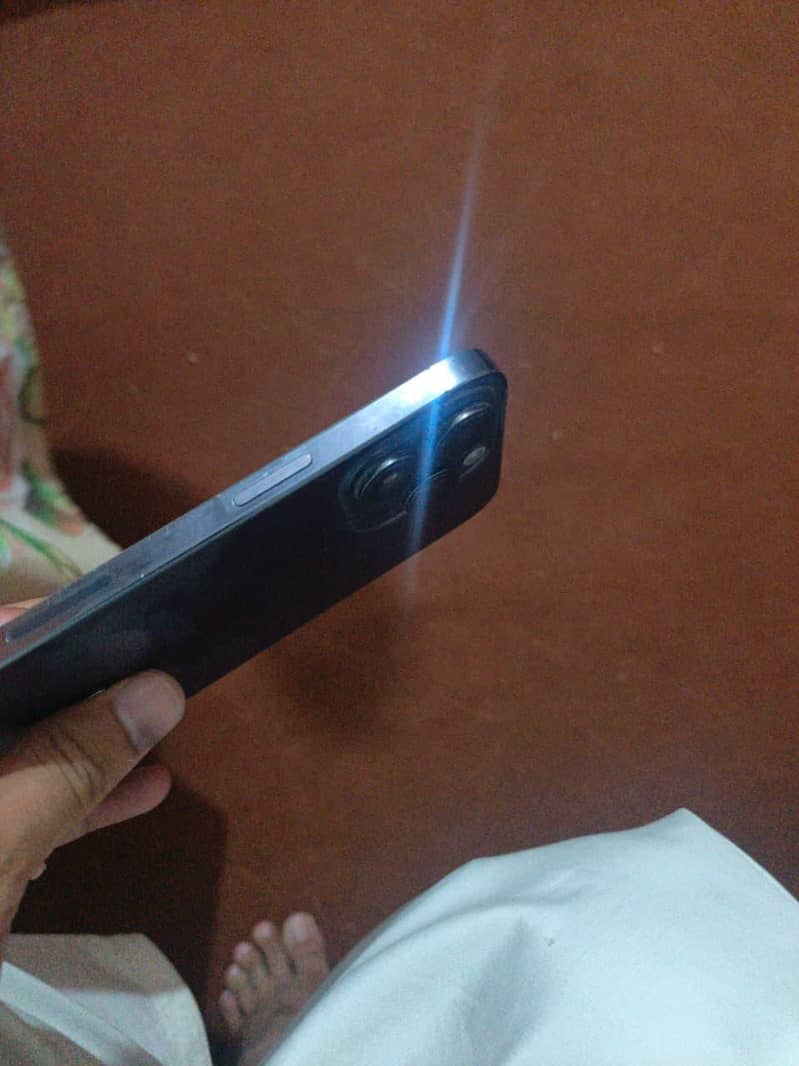 Apple iPhone 14 Pro Max 3