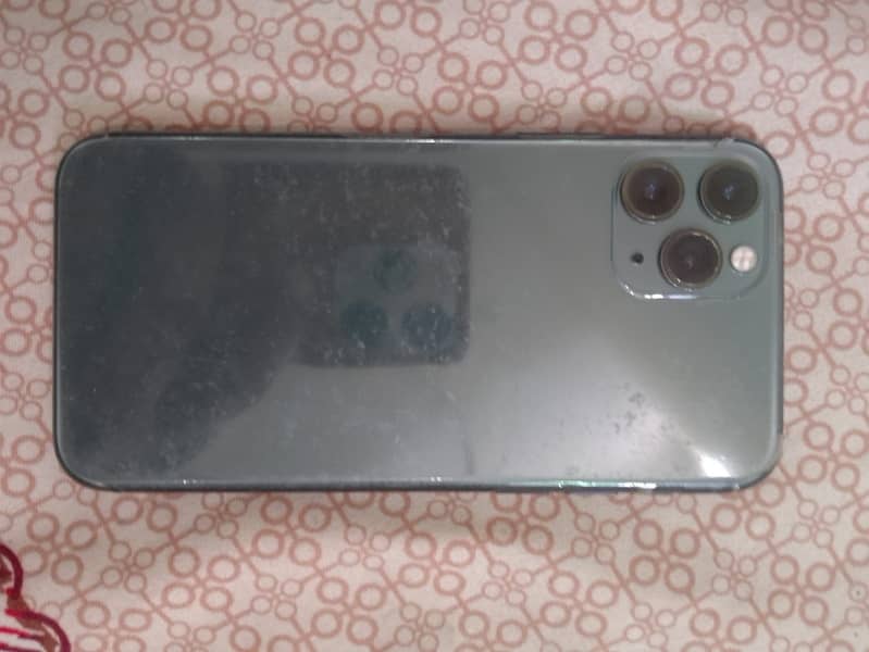 Apple iPhone 11 Pro 4