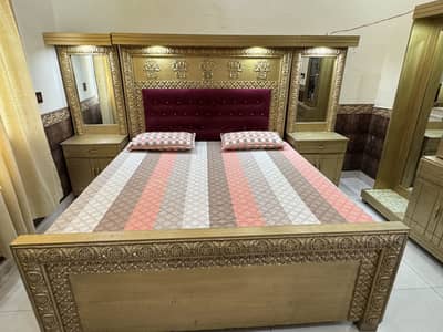 1 Double Bed with 2 Side Drawers and Dressing Table