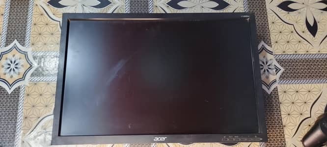 Acer monitor 19 inch good condition on WhatsApp 03242252471
