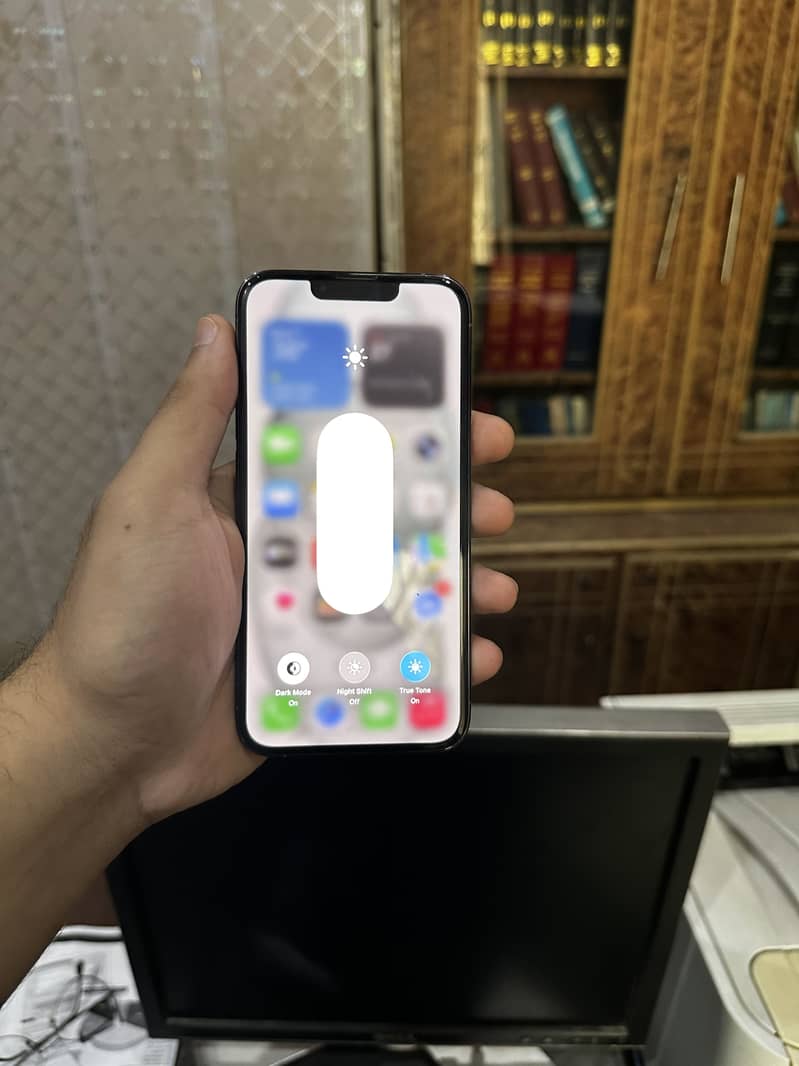Apple iPhone 13 Pro 4
