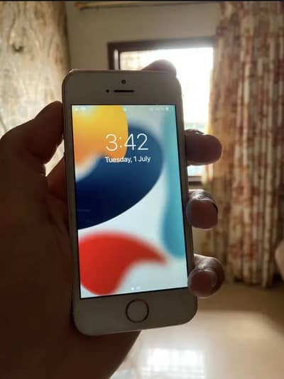 iPhone SE 64GB 1st Gen Non Pta in Genuine Condition