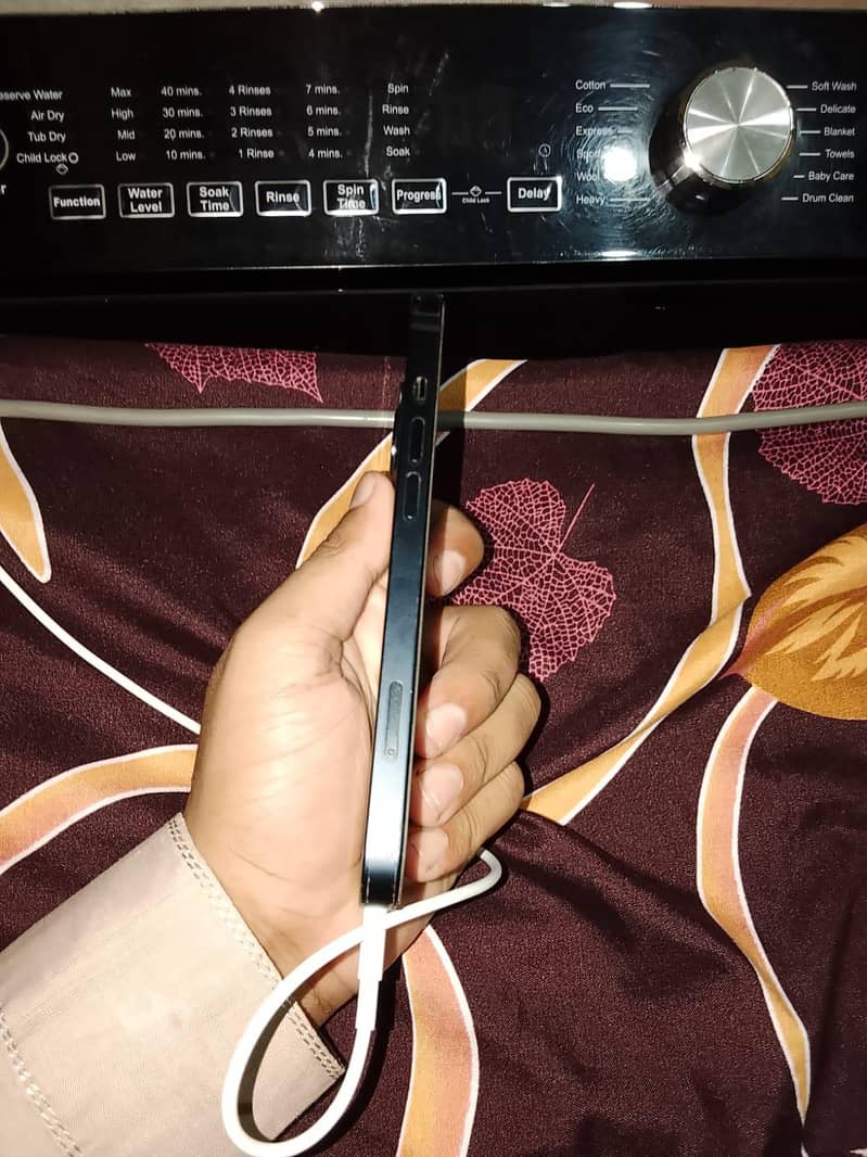 Apple iPhone 13 3