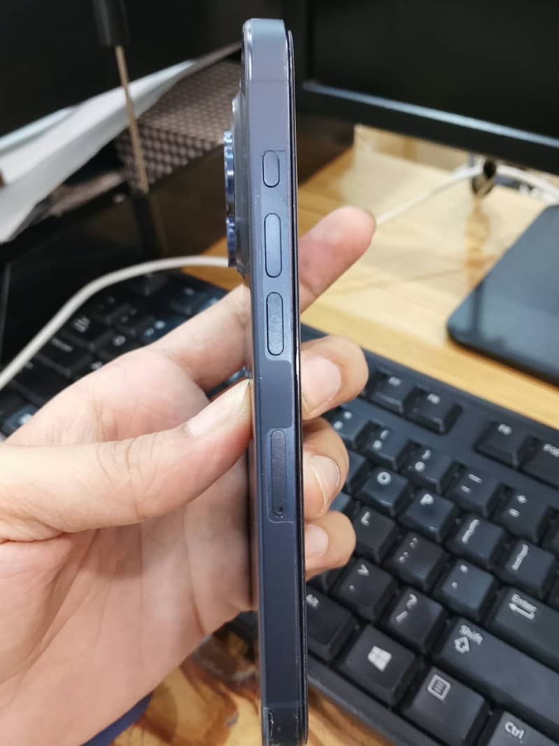 Apple iPhone 15 Pro 5