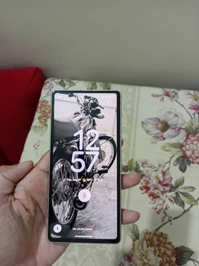 Google pixel 7a 2