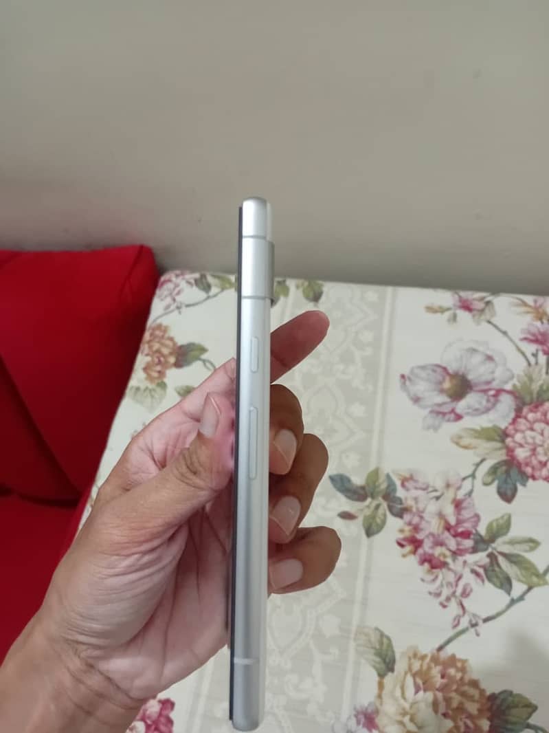 Google pixel 7a 3