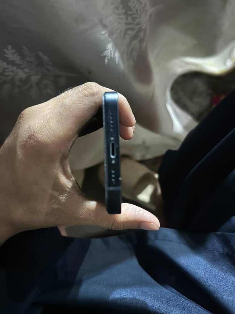 Apple iPhone 14 5