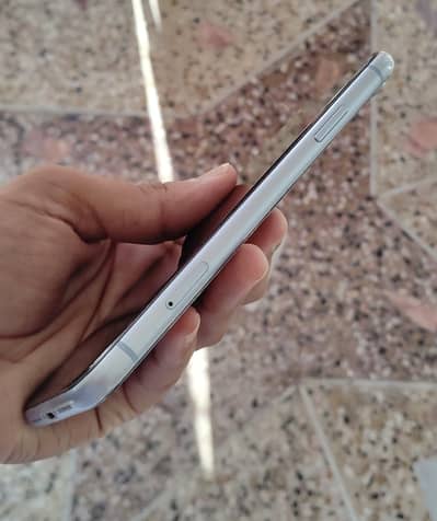 Apple iPhone XR