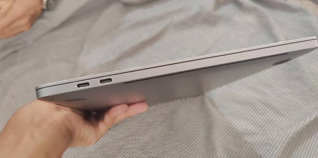Apple MacBook Pro 3
