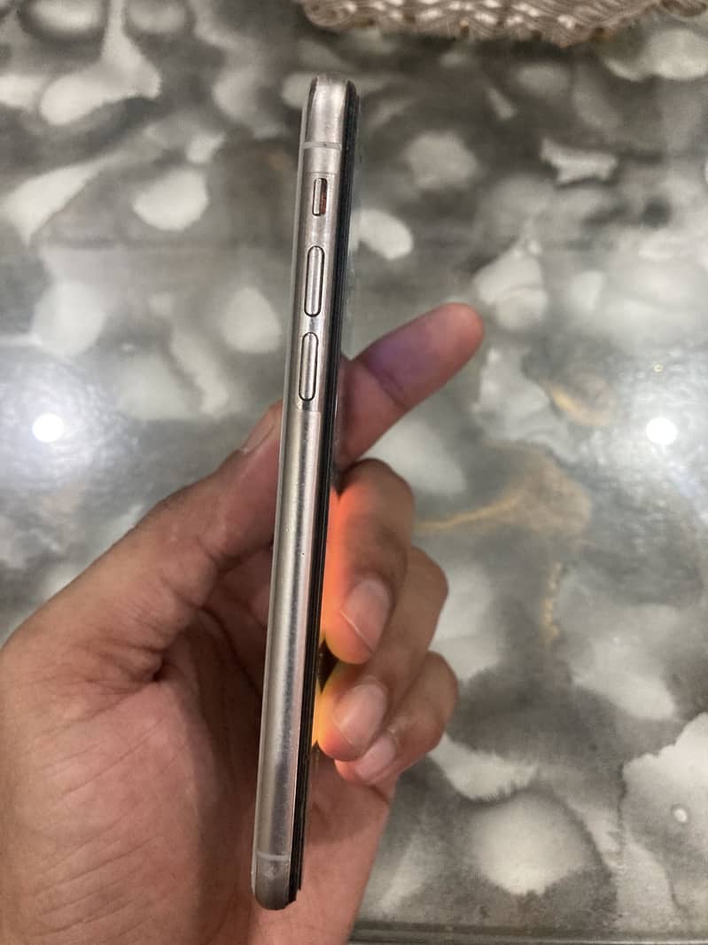 Apple iPhone X 1