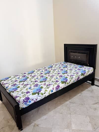 Single Bed with mattress