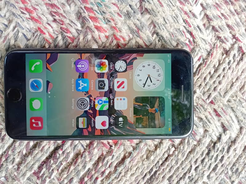 Apple iPhone 7 1