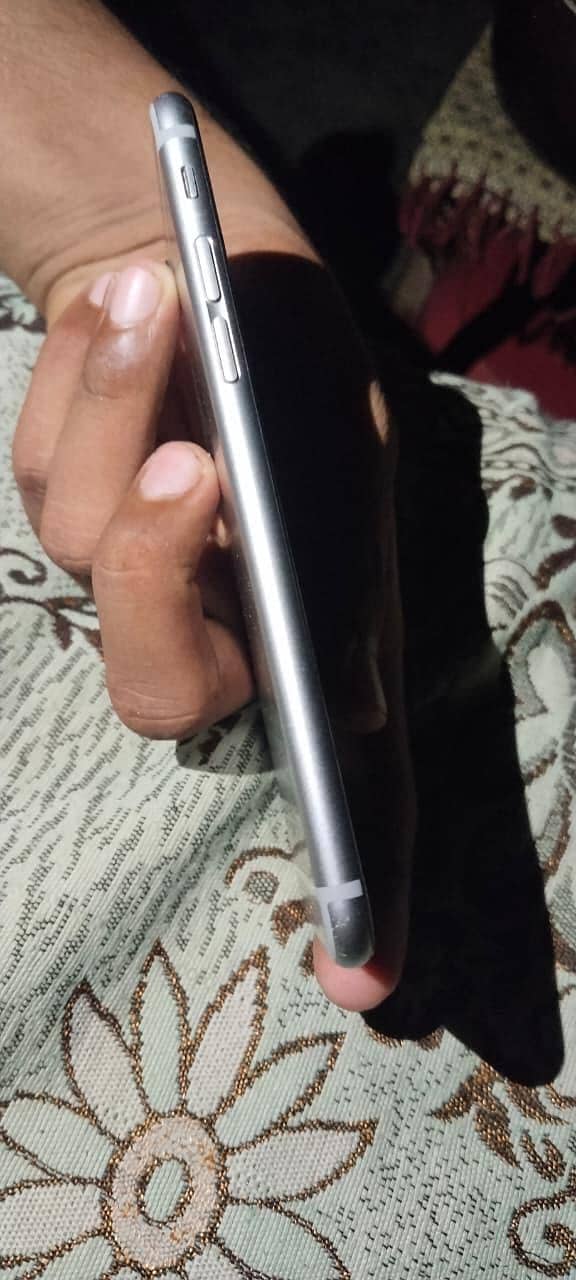 Apple iPhone 6 4