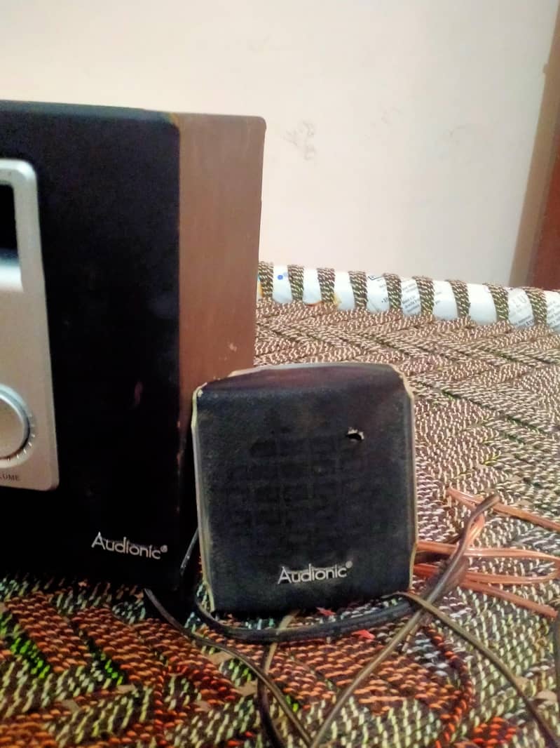 Audionic Max 6