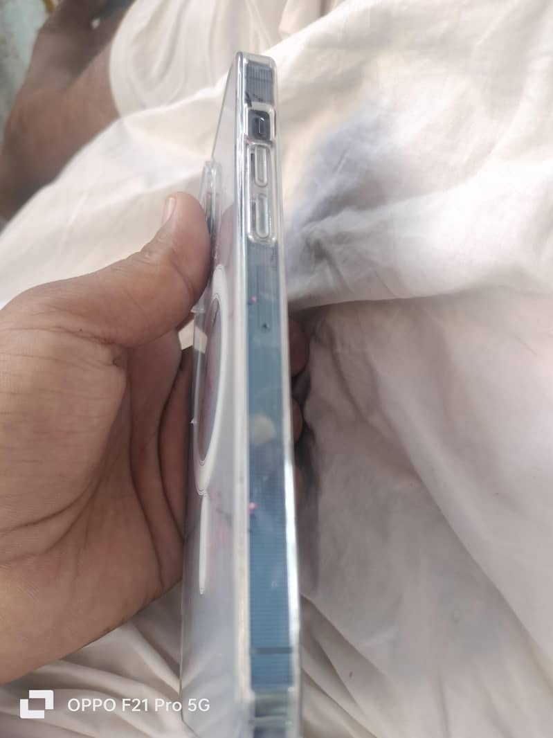 Apple iPhone 13 Pro Max 6