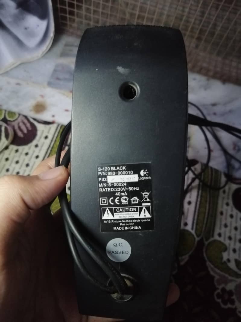 logitech 2 speaker set 4