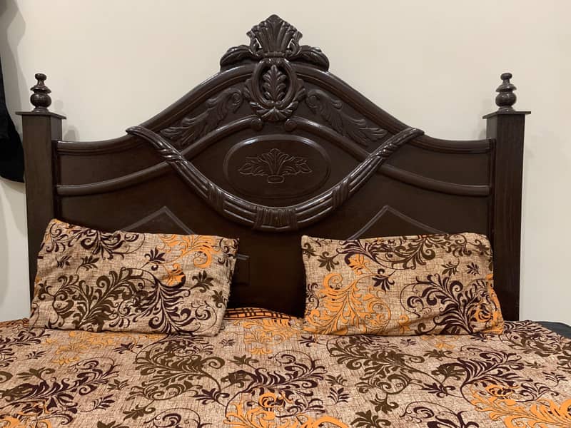 king size Bed 2