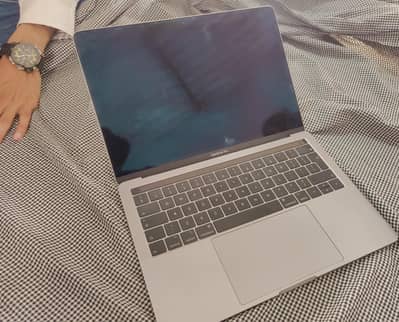 Apple MacBook Pro