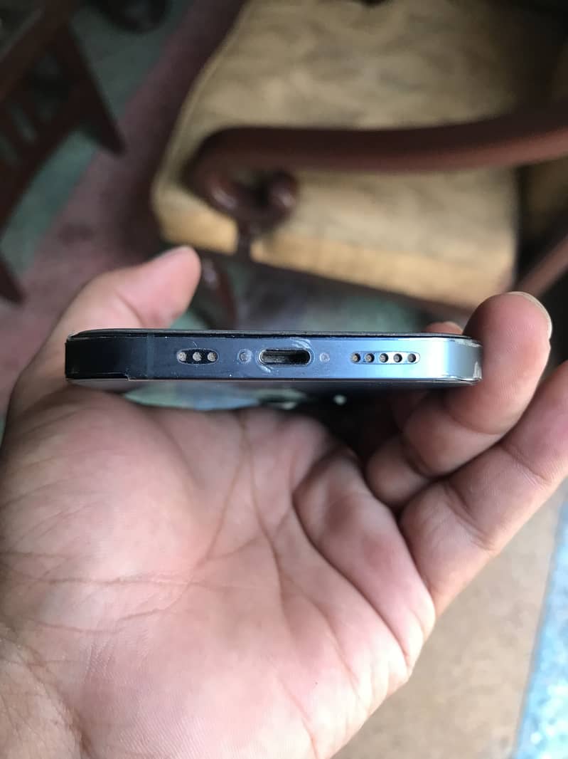 Apple iPhone 12 Pro 2