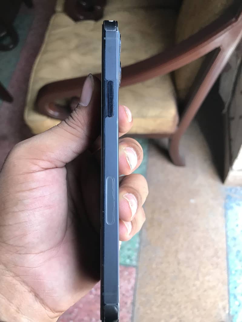 Apple iPhone 12 Pro 3