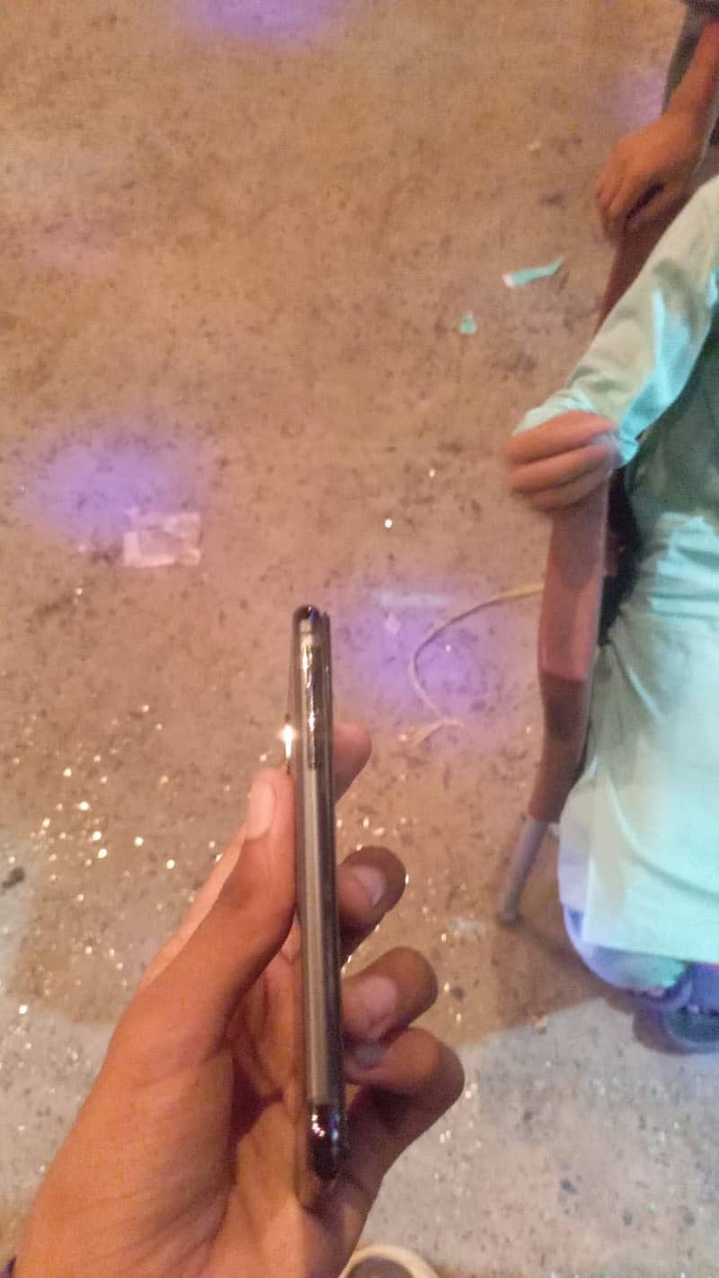 Apple iPhone X 2