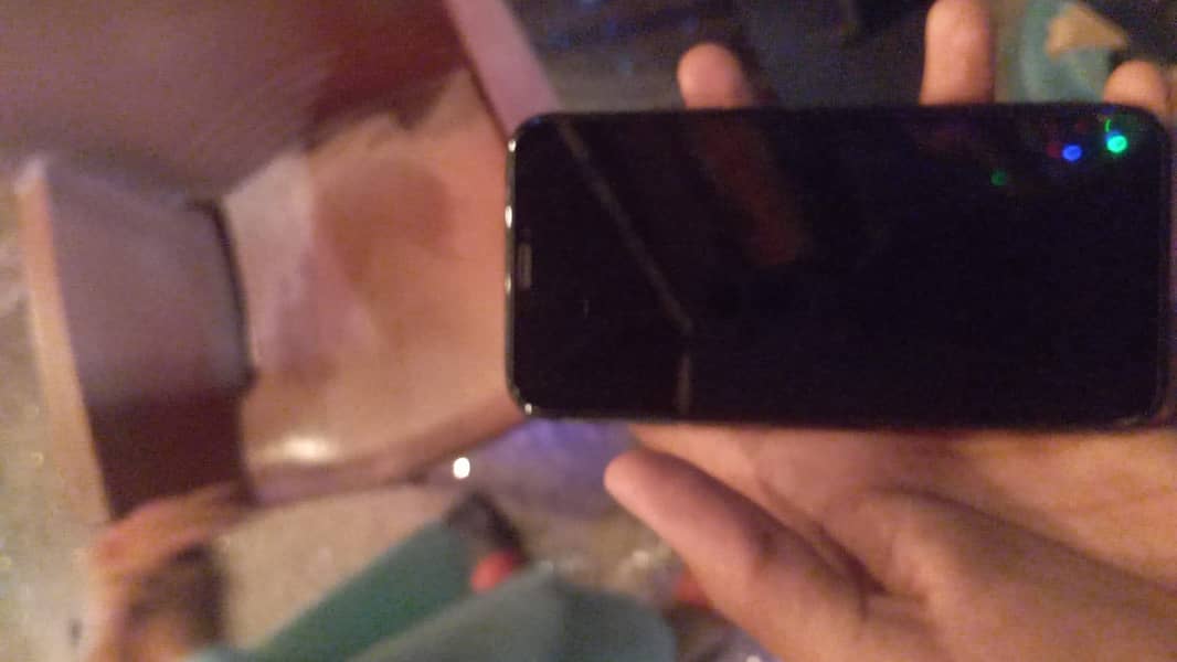 Apple iPhone X 3