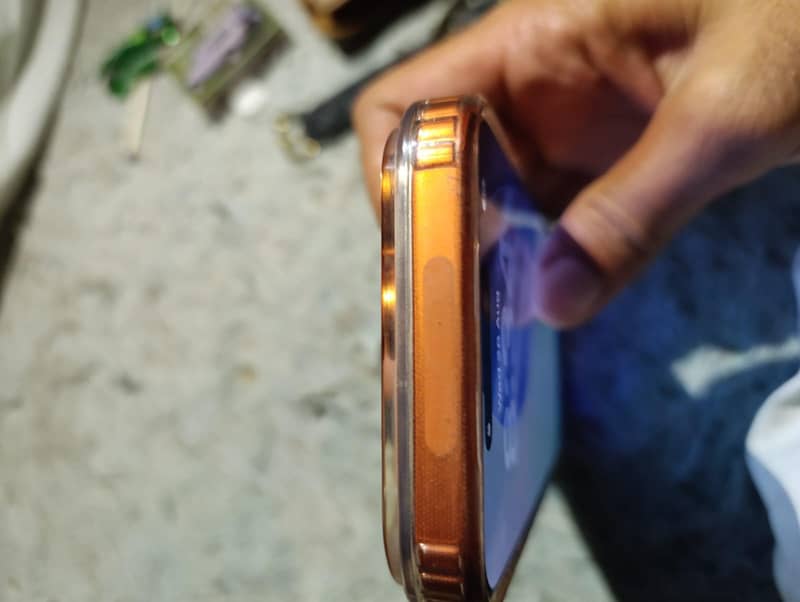 Apple iPhone 17 Pro Max 4