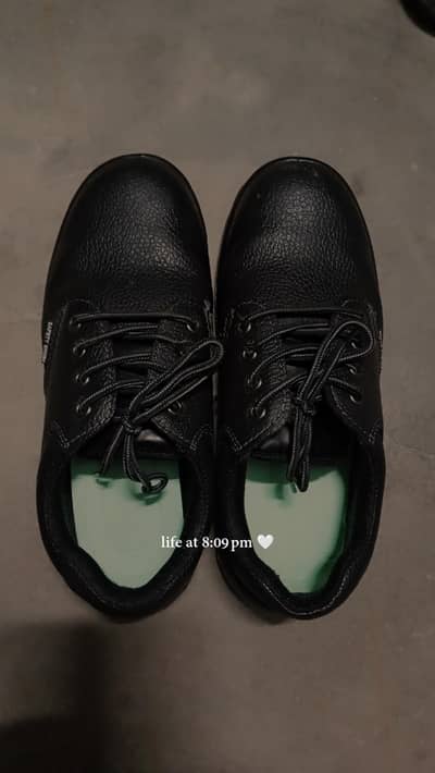 Heavy Duty Black Safety Shoes – Steel Toe – Good Condition Size 41