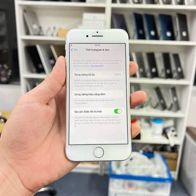 Apple iPhone 8