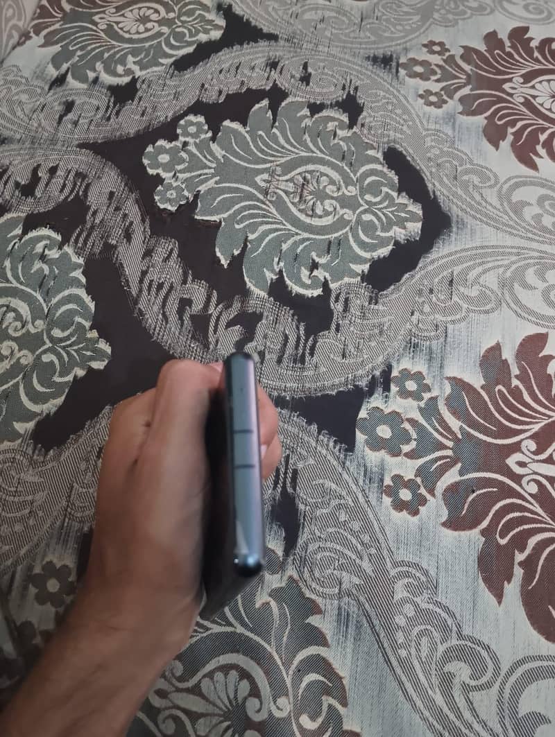 Google Pixel 7a 4