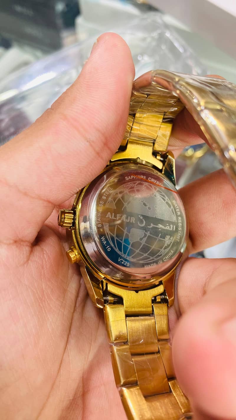     ⌚ 1