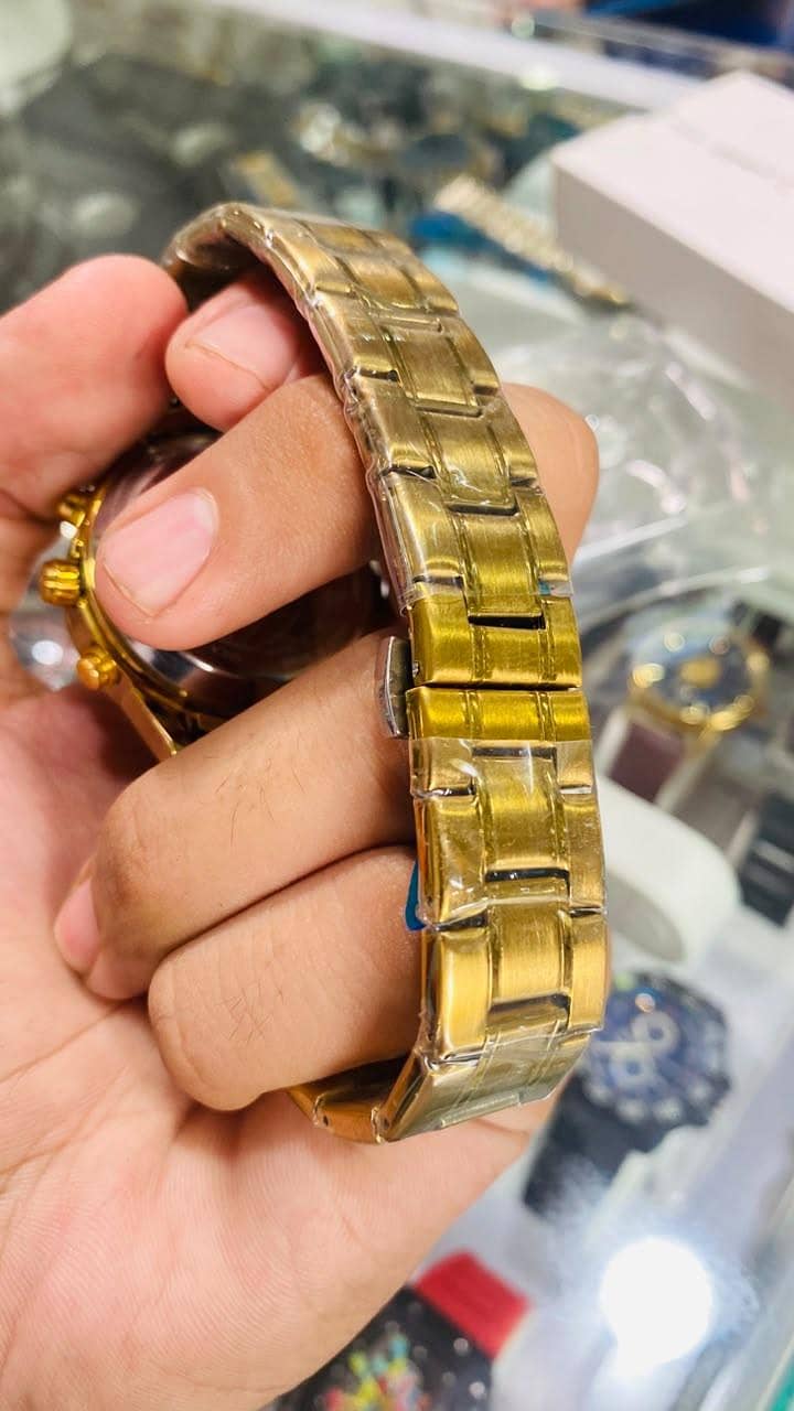     ⌚ 2
