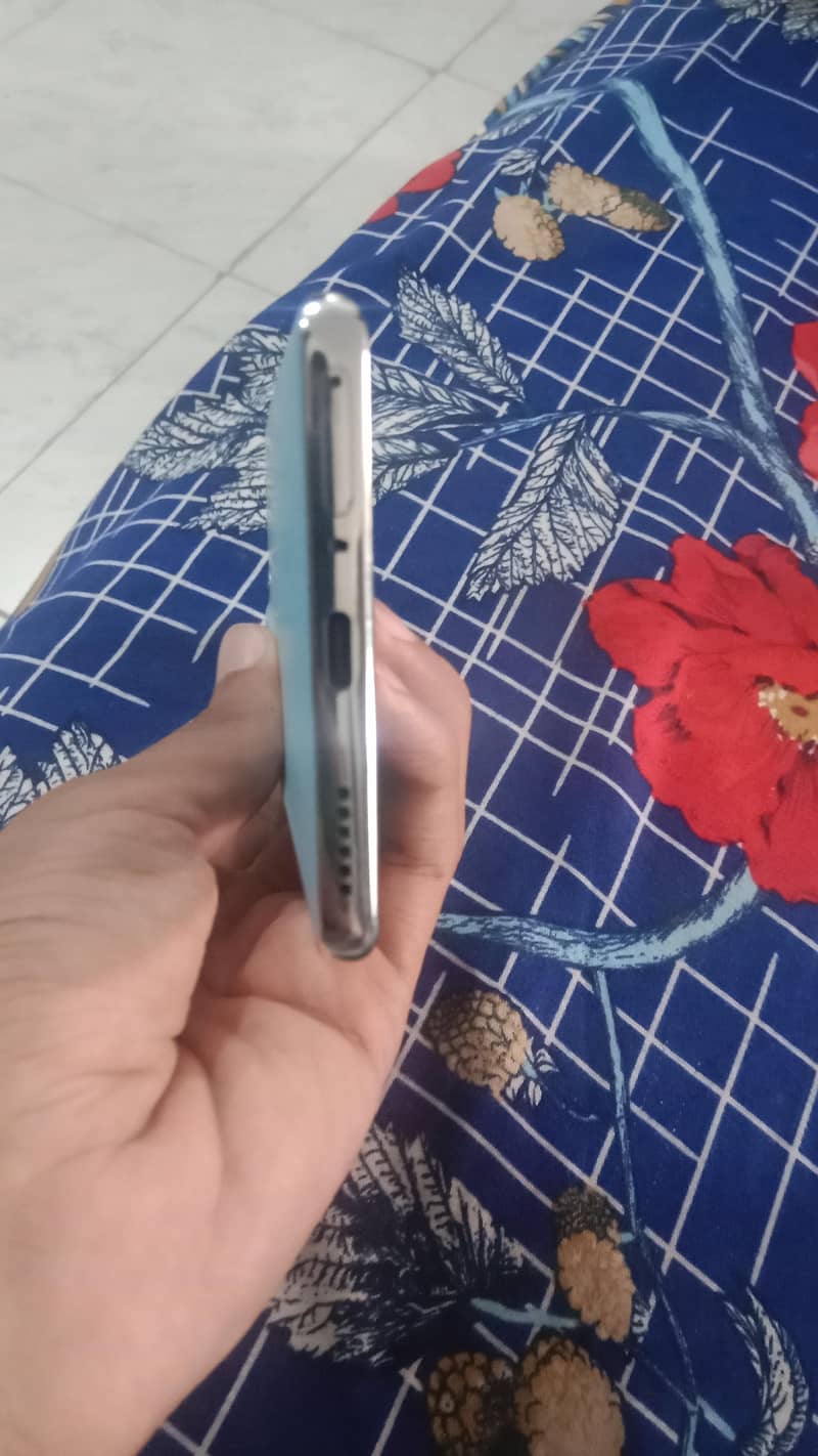 Tecno CAMON 40 Pro 5