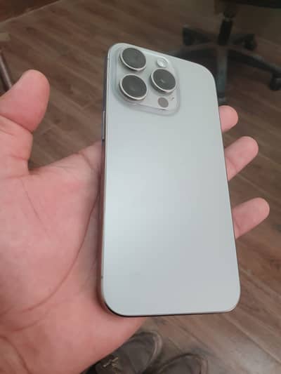 Apple iPhone 15 Pro