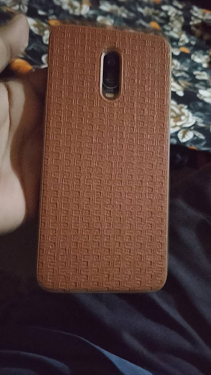One Plus 6T 1