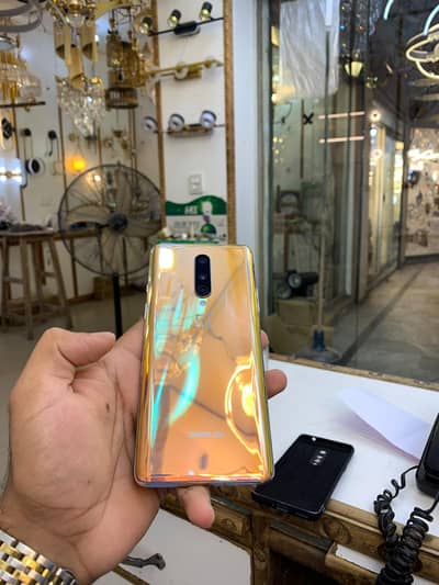 One Plus 8 8/128 gb