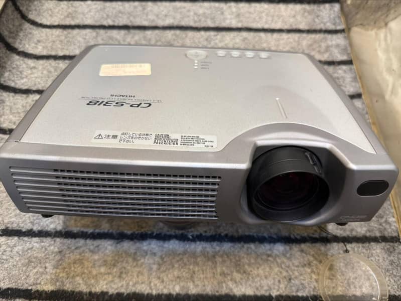 Hitachi Projector 2