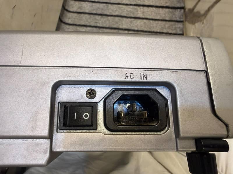 Hitachi Projector 6