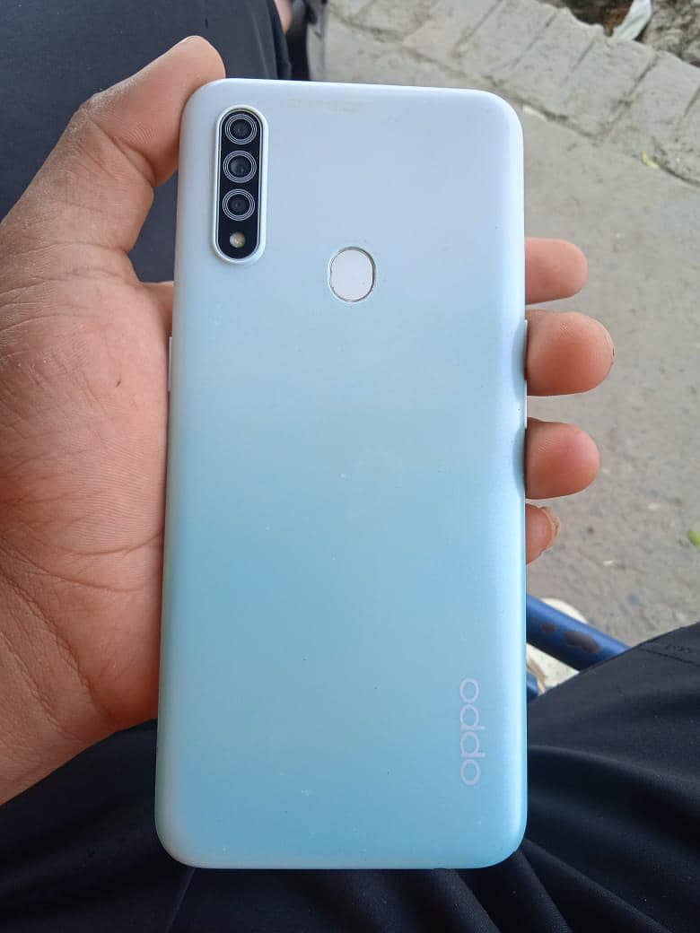 OPPO A31 1