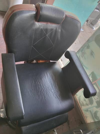 3 Barbar Chairs for sale used condition urgent sale