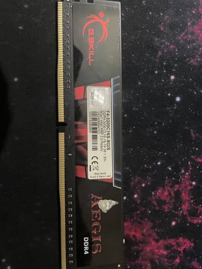 G-Skill 8GB DDR4 RAM (3200 MHz)