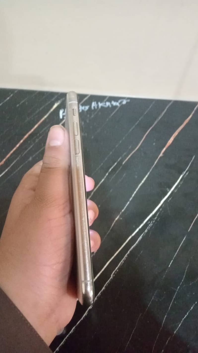 Apple iPhone X 7