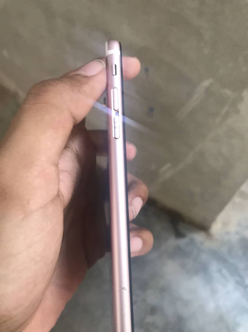 Apple iPhone 6S Plus 3