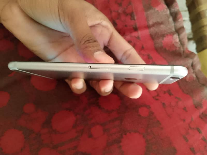 Apple iPhone 6 1