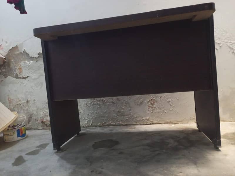 Computer Table Wooden 2