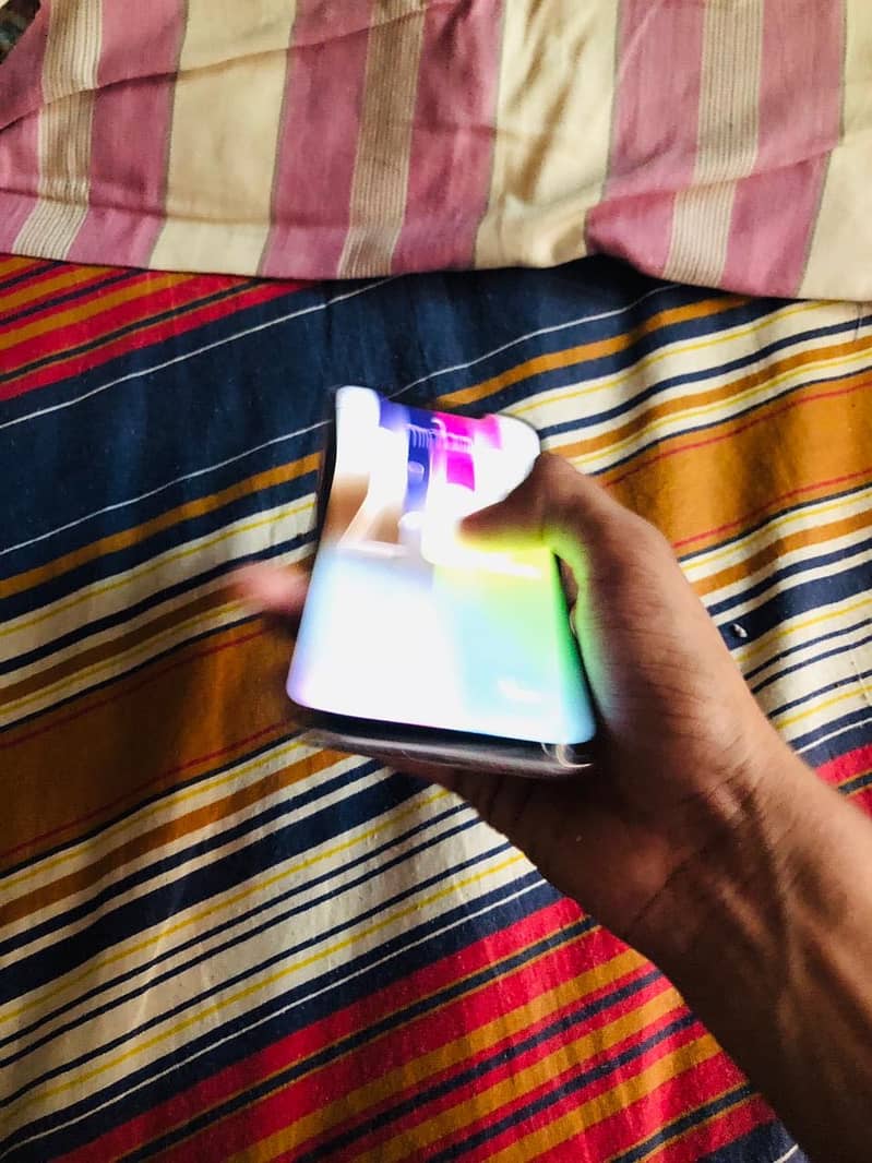 Apple iPhone 11 Pro 4